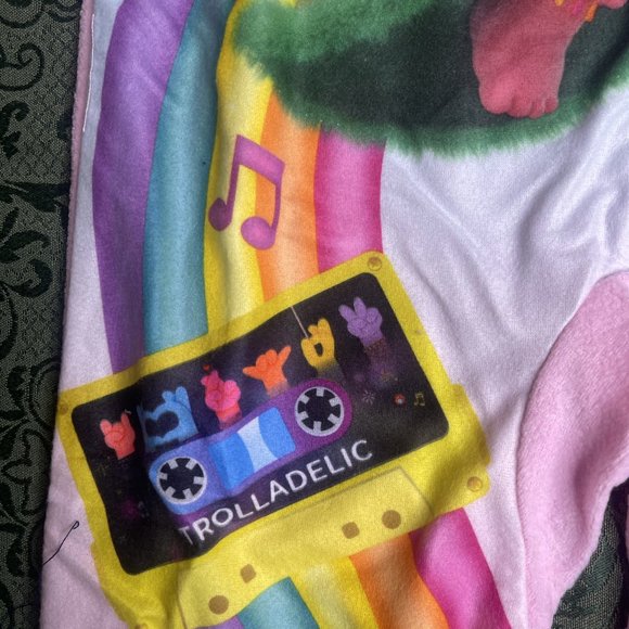 NWT trolls 4 5 MUSIC ALWAY rainbow sleeper pajamas - Picture 6 of 8